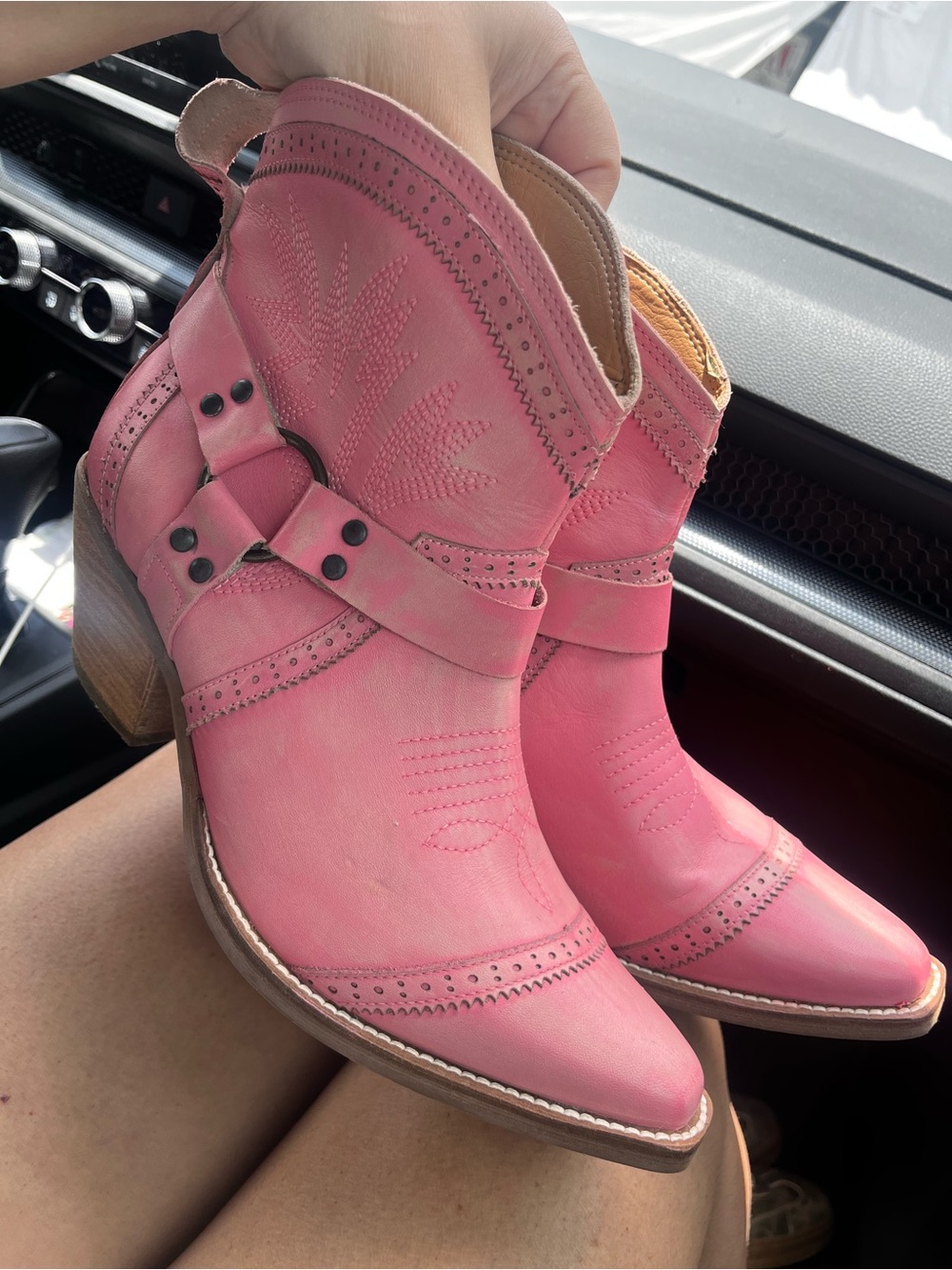 Dingo Pink Western Gummy Ankle Boots